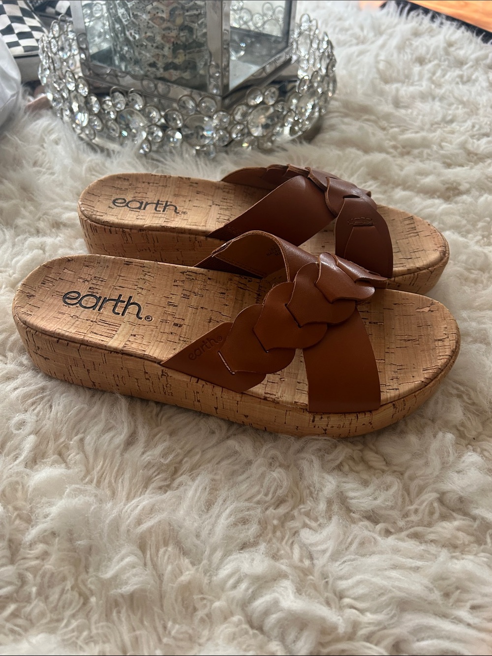 NWOT Women’s Brown Earth Sandals size 8